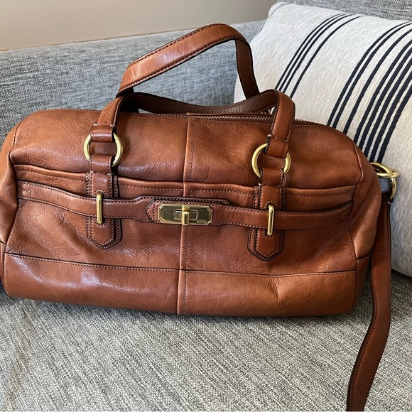 41. COACH CHELSEA LEATHER SATCHEL! - Picture 4 of 14